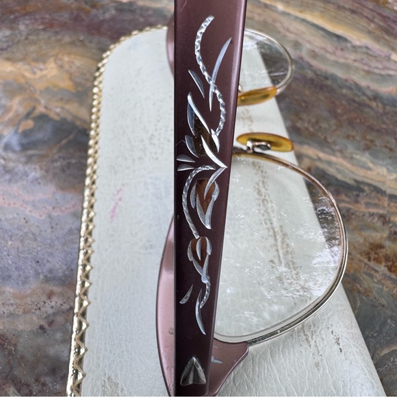 Antique Diamond cut aluminum frame cat eye glasses - Picture 9 of 15